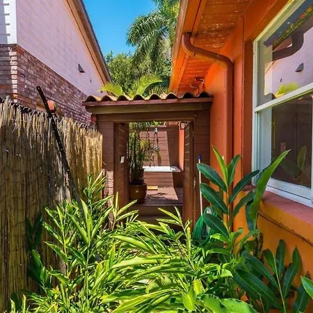 Bali House In Palm Beach W/ Gorgeous Htd Pool